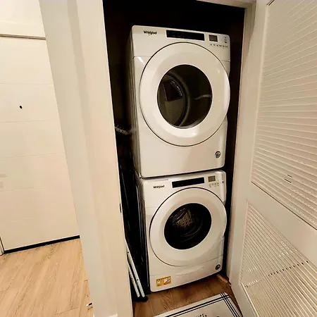 Luxury Oasis Bhm Apartment